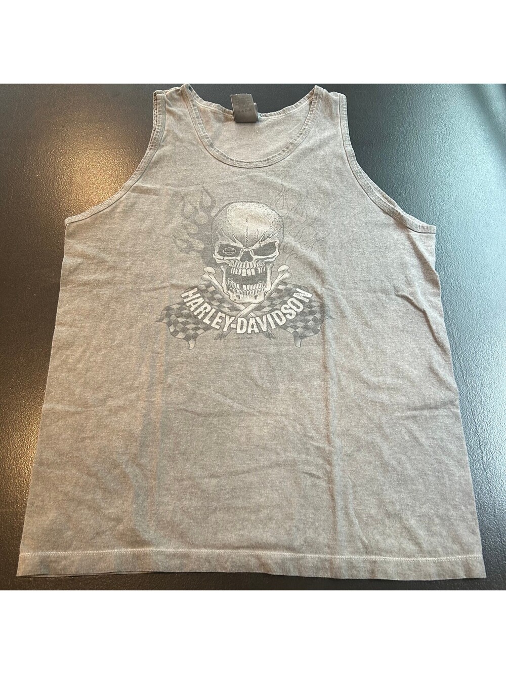 Vintage y2k Harley-Davidson Men's Gray Skull Graphic Tank Top Large